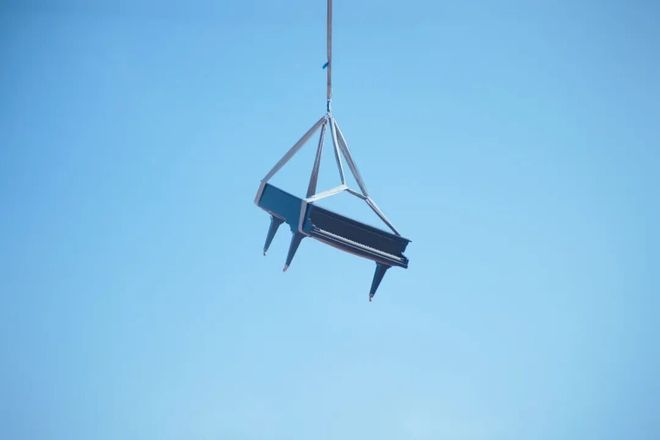 梁朝伟新片中国首映来了！开元棋牌试玩金鸡影展｜(图1)